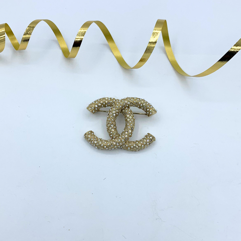 Chanel CC Broche